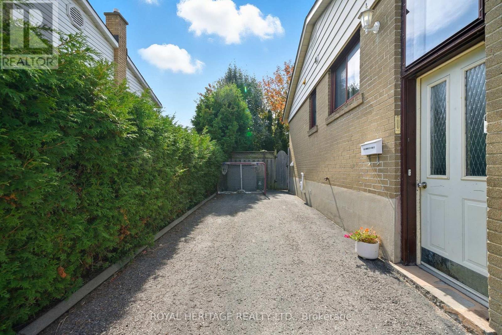 Main - 713 Burns Street W, Whitby, Ontario  L1N 1K5 - Photo 19 - E12537632