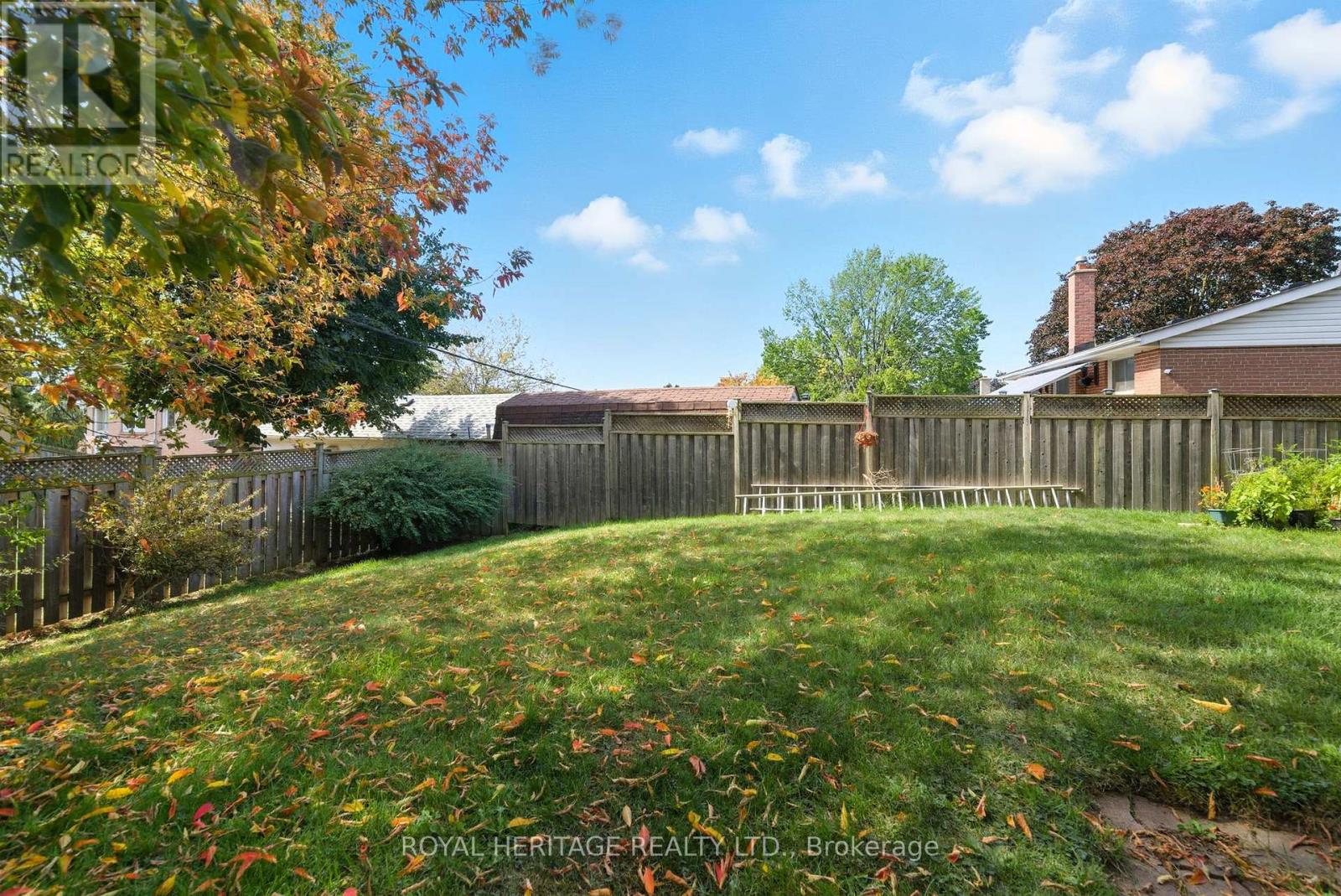 Main - 713 Burns Street W, Whitby, Ontario  L1N 1K5 - Photo 23 - E12537632