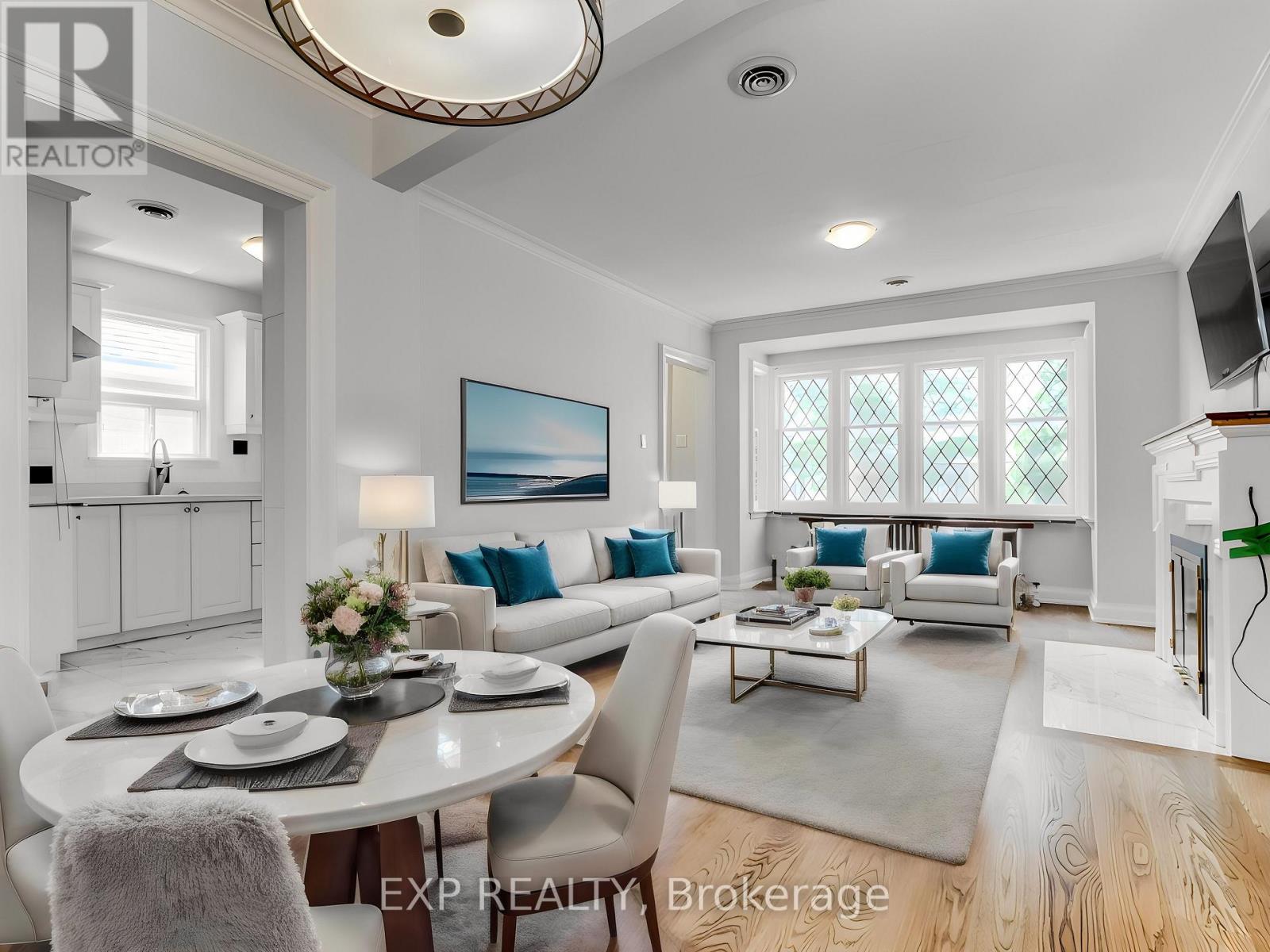 11 Fairside Avenue, Toronto, Ontario  M4C 3G8 - Photo 3 - E12537638