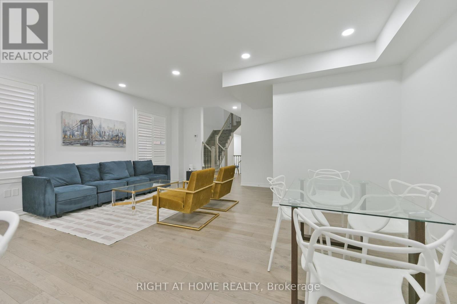 92 Conarty Crescent, Whitby, Ontario  L1P 0L4 - Photo 15 - E12537664