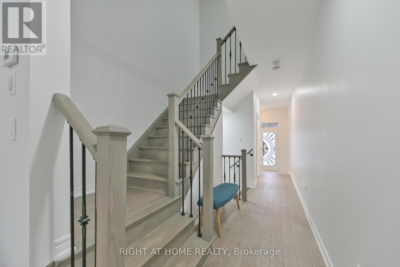 92 Conarty Crescent, Whitby, Ontario  L1P 0L4 - Photo 17 - E12537664