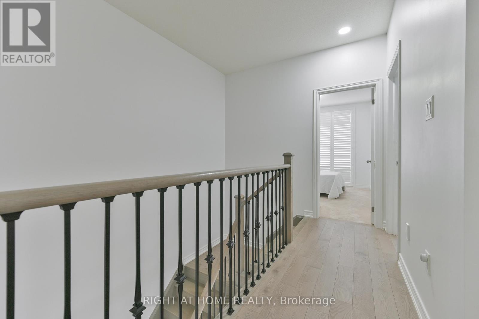 92 Conarty Crescent, Whitby, Ontario  L1P 0L4 - Photo 19 - E12537664