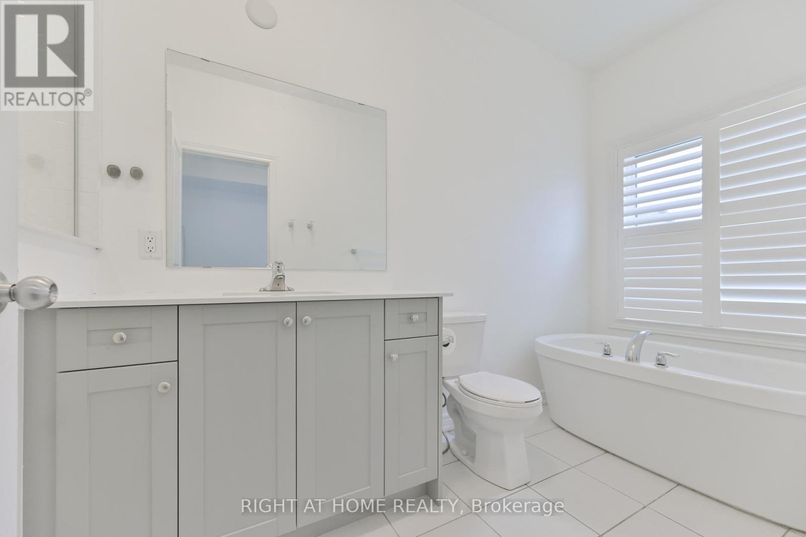 92 Conarty Crescent, Whitby, Ontario  L1P 0L4 - Photo 21 - E12537664