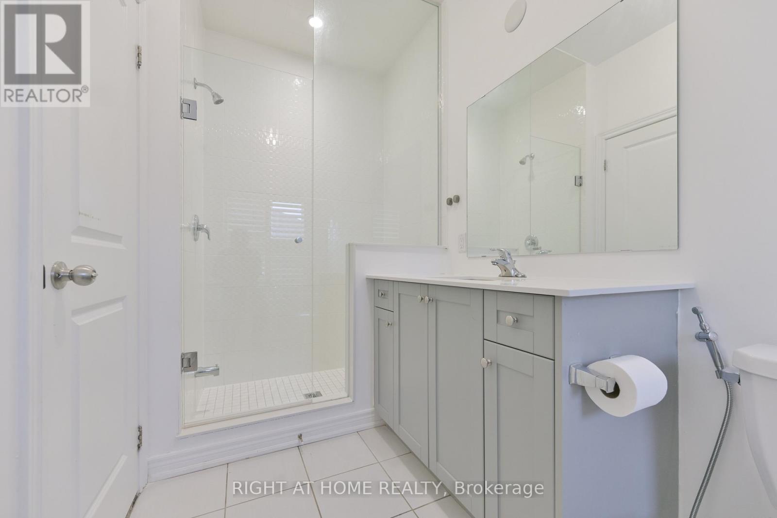 92 Conarty Crescent, Whitby, Ontario  L1P 0L4 - Photo 22 - E12537664