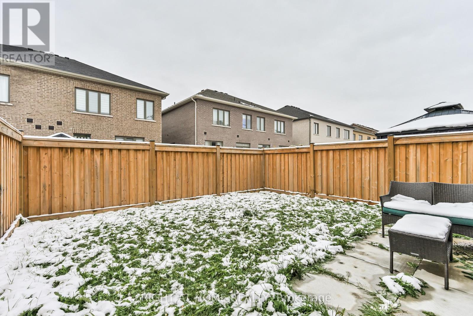 92 Conarty Crescent, Whitby, Ontario  L1P 0L4 - Photo 27 - E12537664