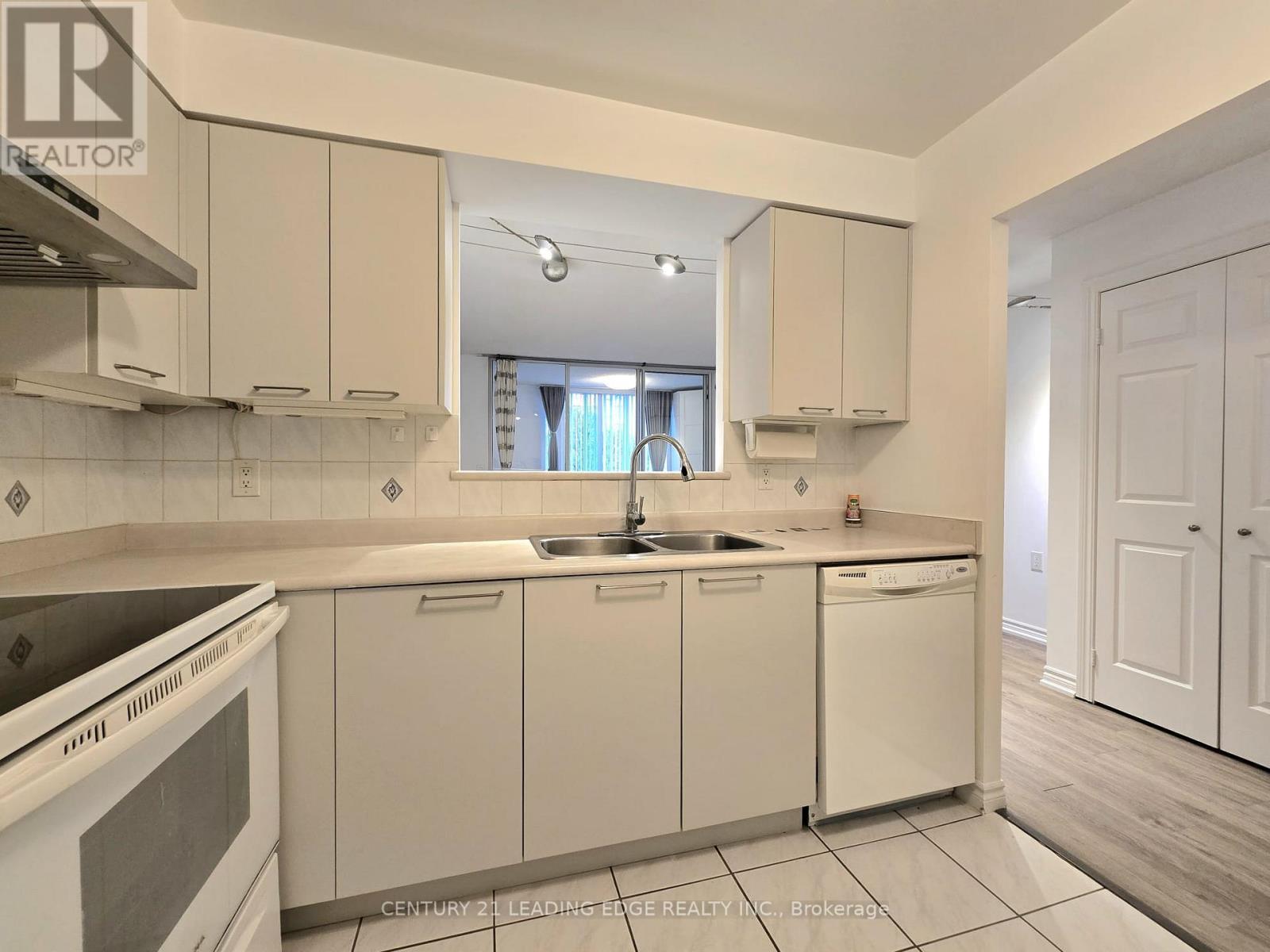 502 - 2627 Mccowan Road, Toronto, Ontario  M1S 5T1 - Photo 14 - E12537666