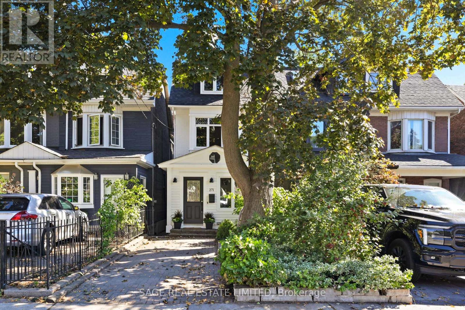 271 SILVER BIRCH AVENUE, Toronto, Ontario