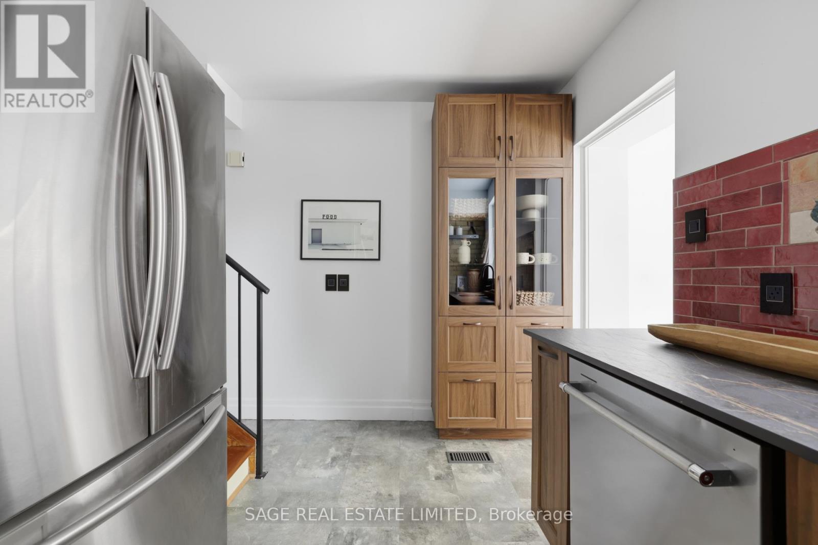 271 Silver Birch Avenue, Toronto, Ontario M4E 3L6 - Photo 14 - E12537688