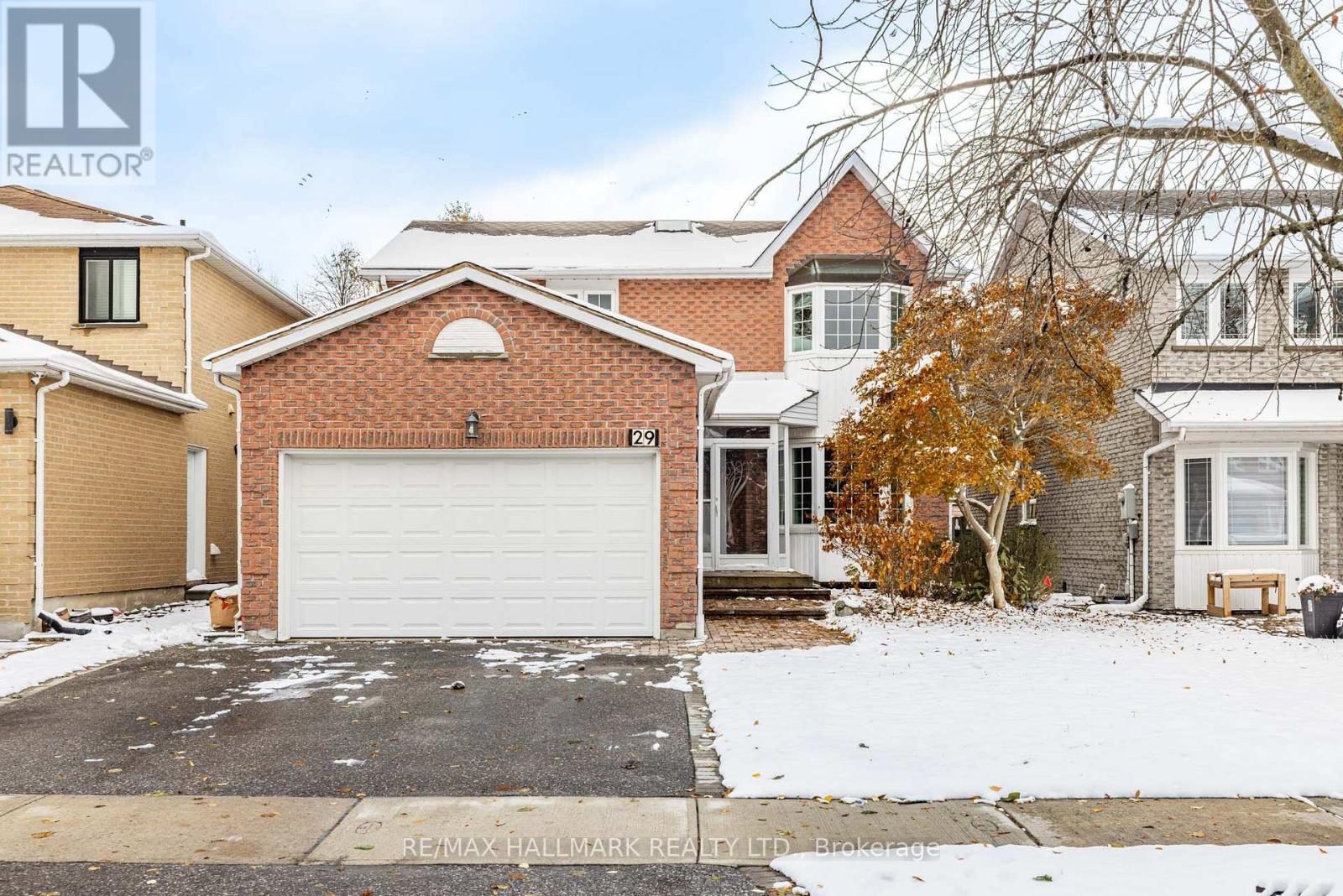 29 CANTERBURY COURT, Richmond Hill, Ontario