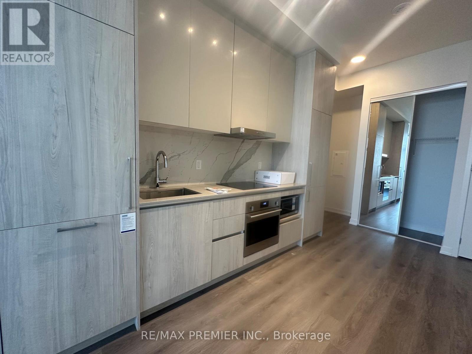 5808 - 225 Commerce Street, Vaughan, Ontario  L4K 0R1 - Photo 8 - N12537460