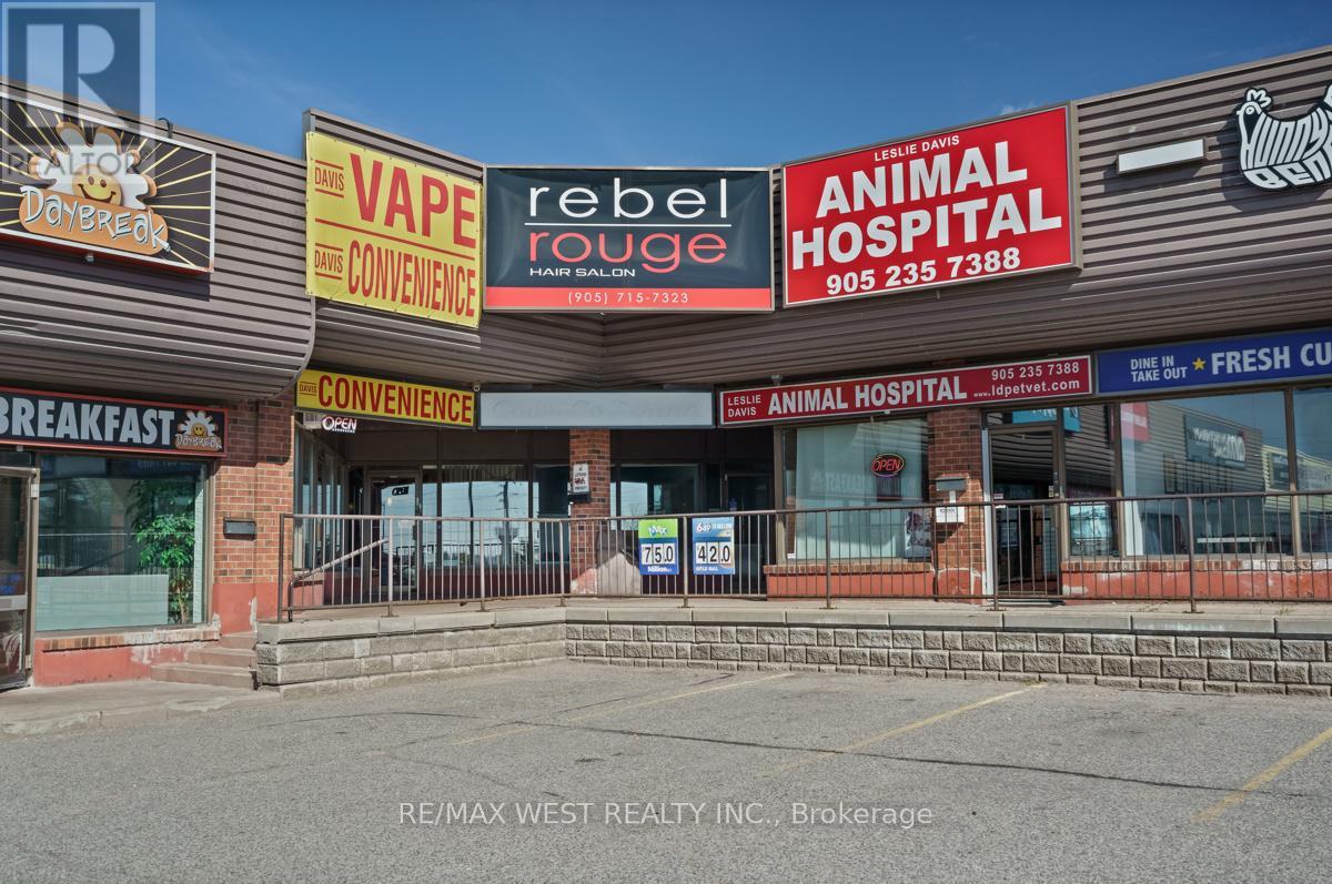 7a - 1065 Davis Drive, Newmarket, Ontario  L3Y 2R9 - Photo 2 - N12537526