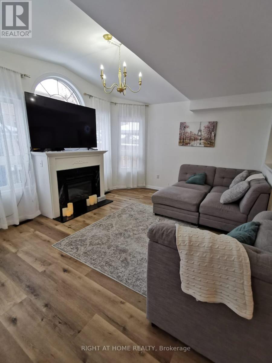 32 Eddington Place, Vaughan, Ontario  L6A 3P6 - Photo 7 - N12537558