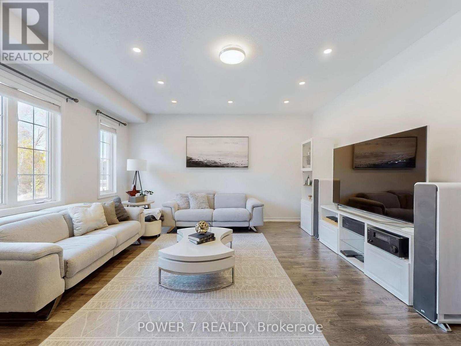 180 Woodspring Avenue, Newmarket, Ontario  L3X 3J4 - Photo 5 - N12537684