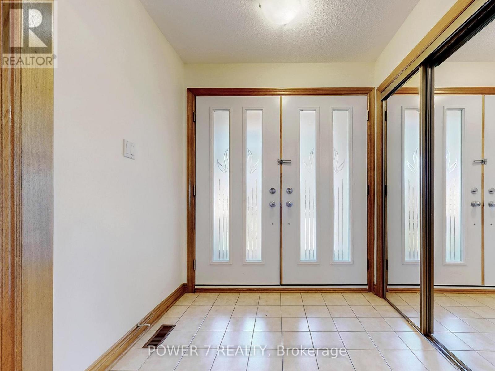 54 Hewlett Crescent, Markham, Ontario L3P 7J7 - Photo 22 - N12537702