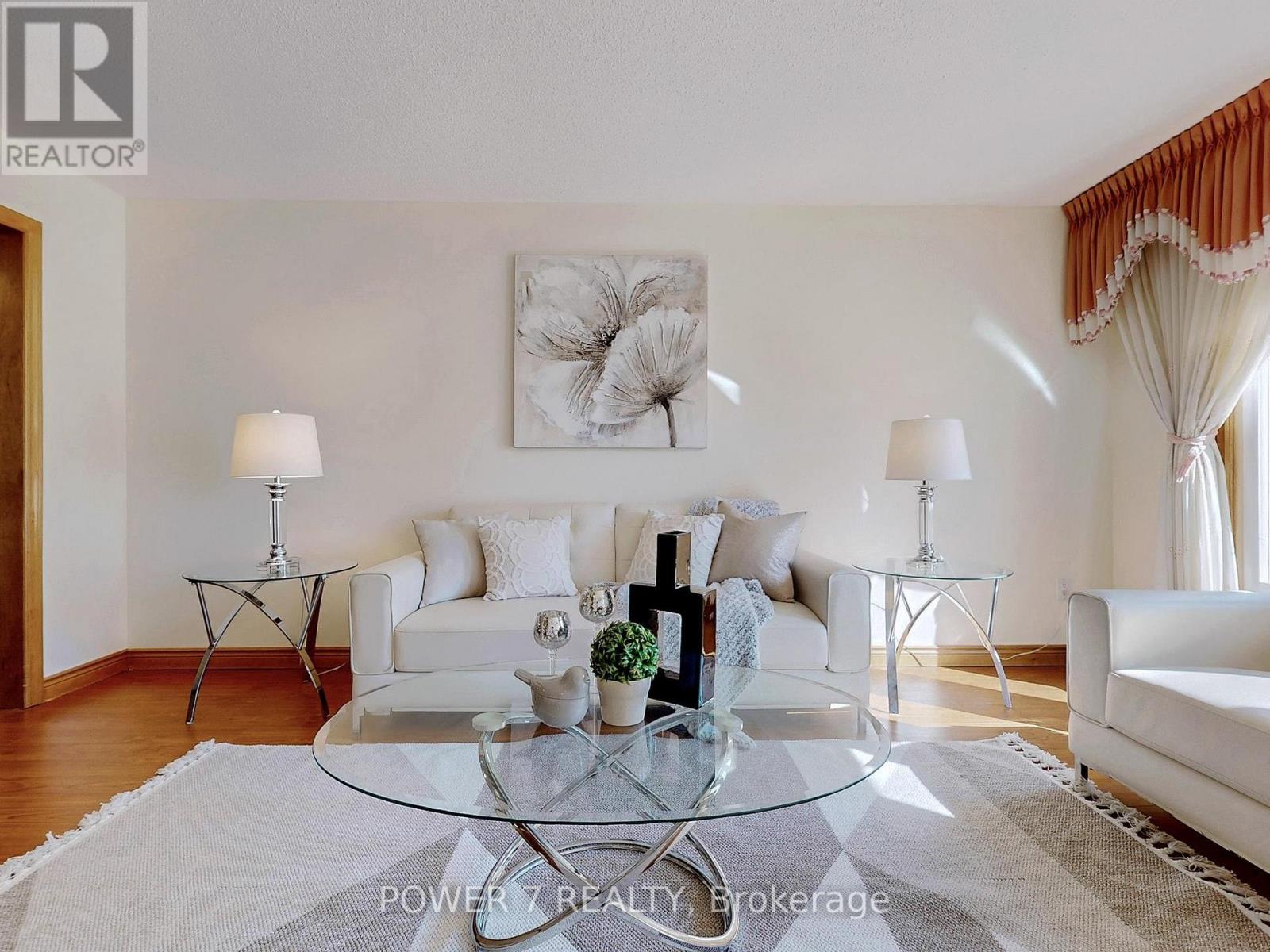 54 Hewlett Crescent, Markham, Ontario L3P 7J7 - Photo 6 - N12537702