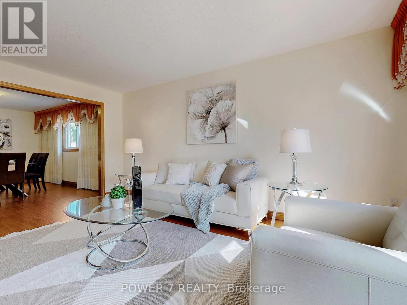 54 Hewlett Crescent, Markham, Ontario L3P 7J7 - Photo 7 - N12537702