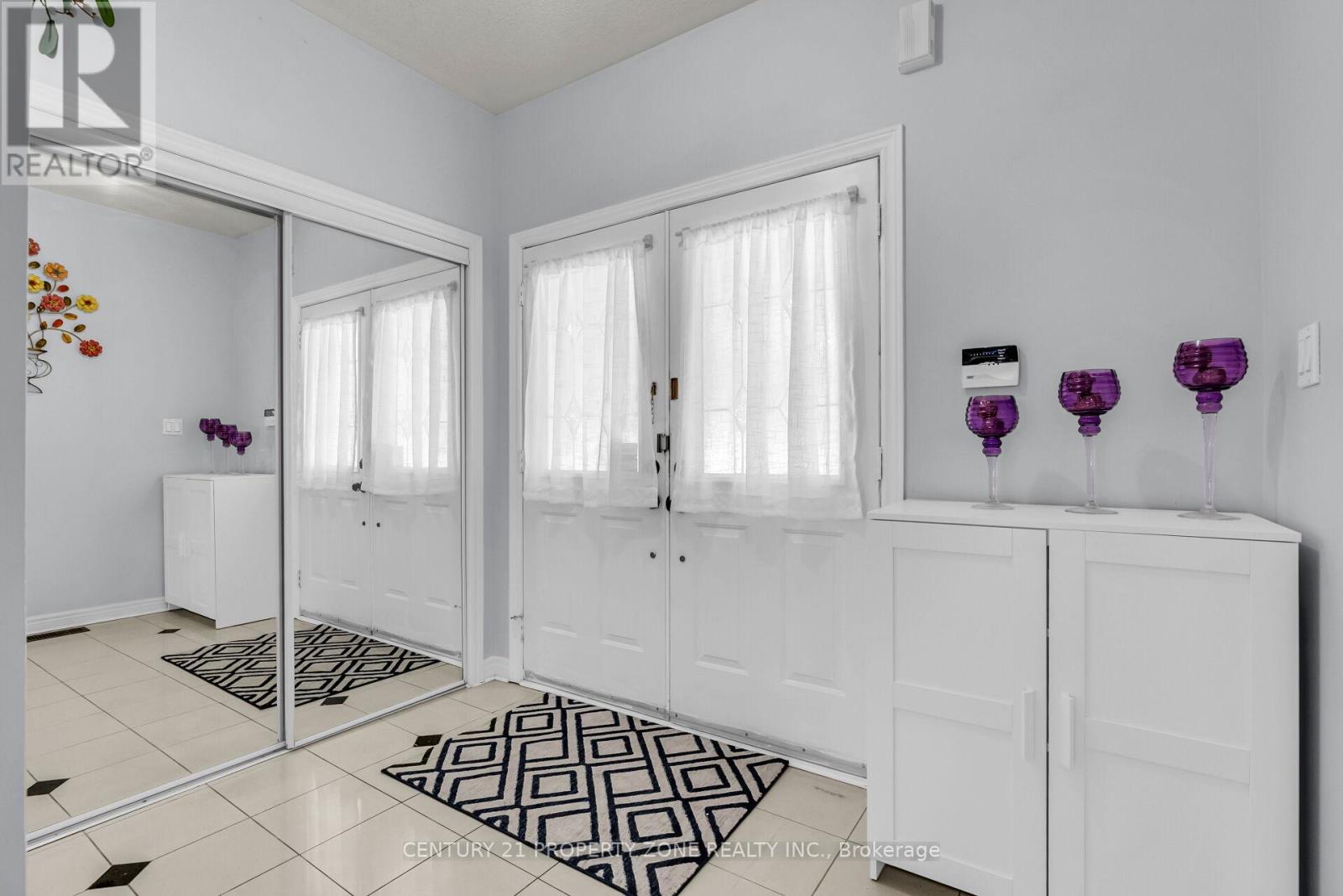 18 Gracewell Road, Markham, Ontario  L6E 1W9 - Photo 6 - N12537724