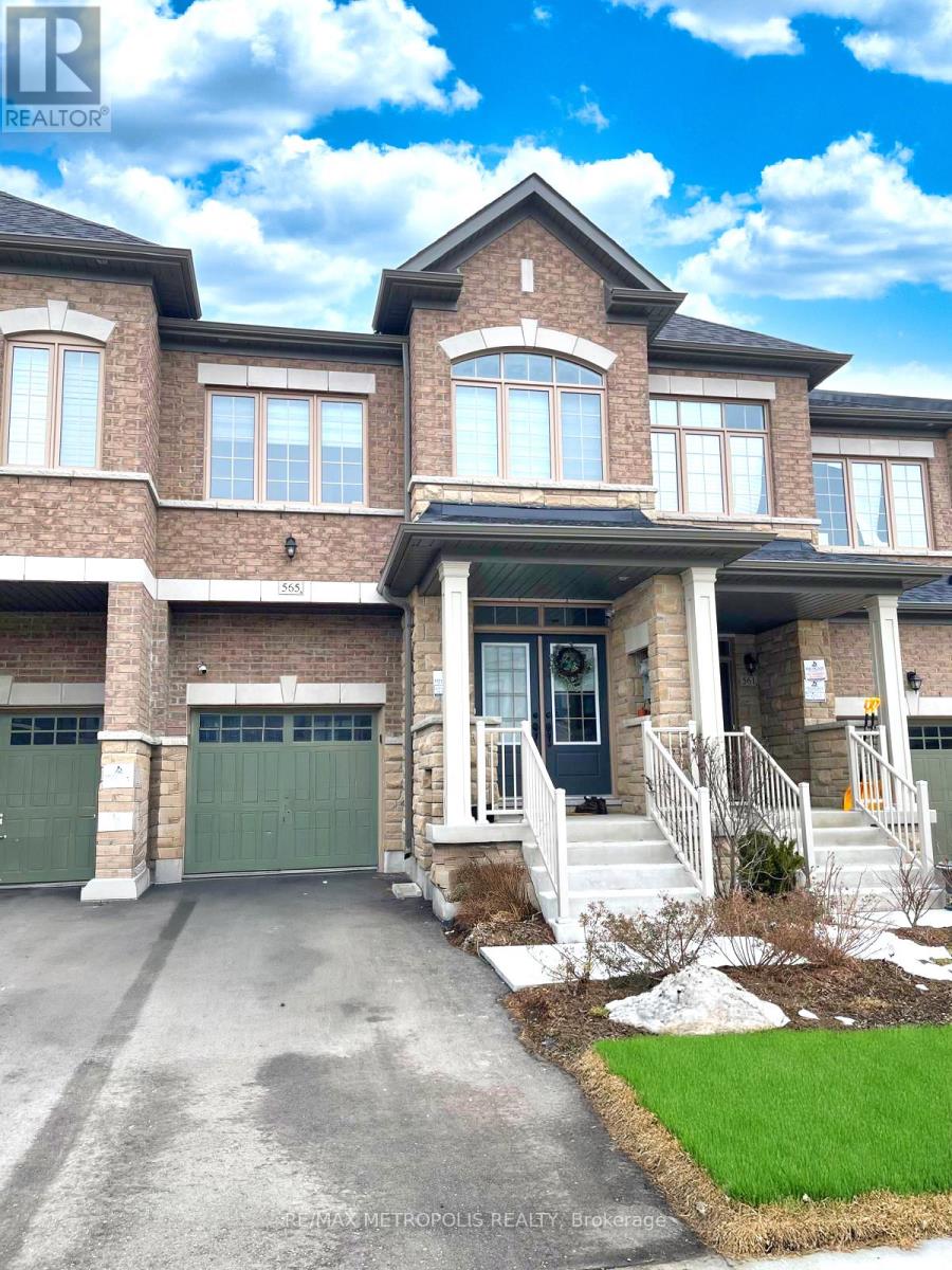 565 BARONS STREET, Vaughan, Ontario