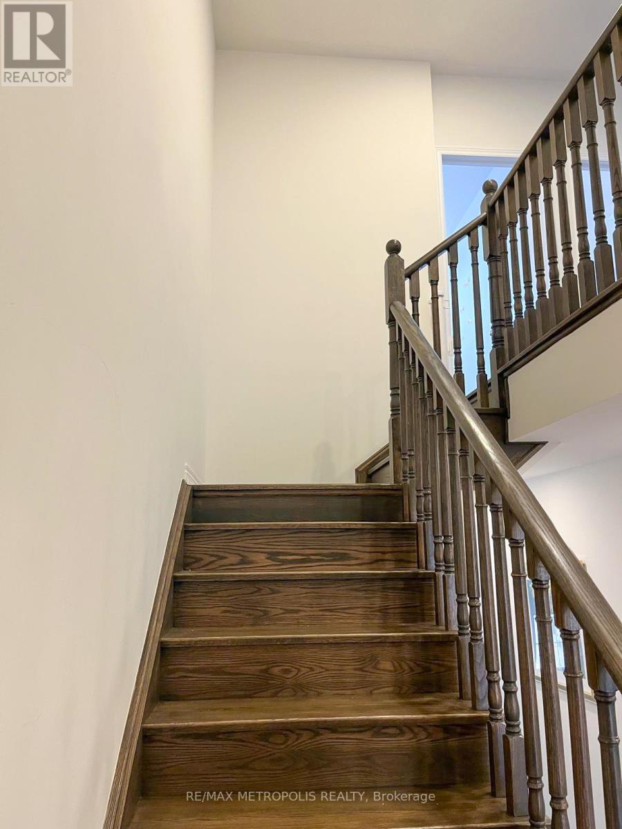 565 Barons Street, Vaughan, Ontario  L4H 5C3 - Photo 17 - N12537726