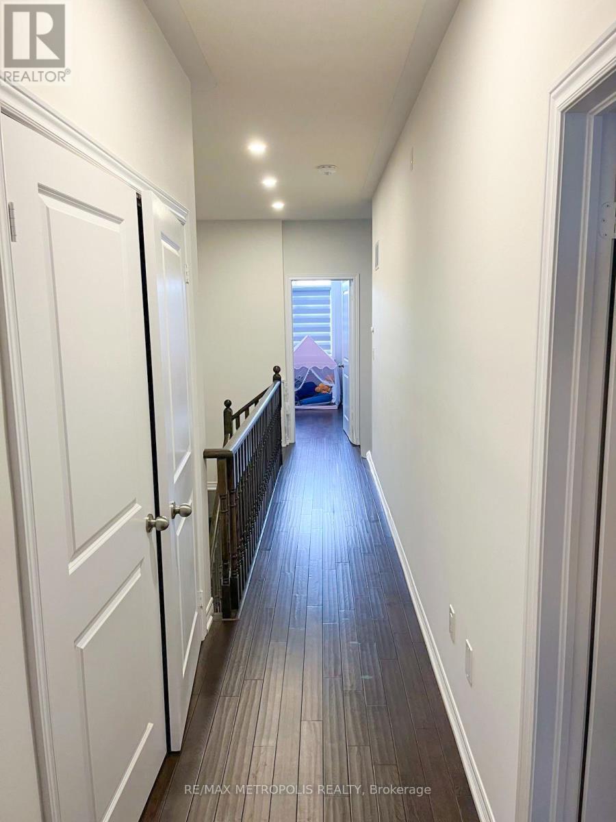 565 Barons Street, Vaughan, Ontario  L4H 5C3 - Photo 18 - N12537726