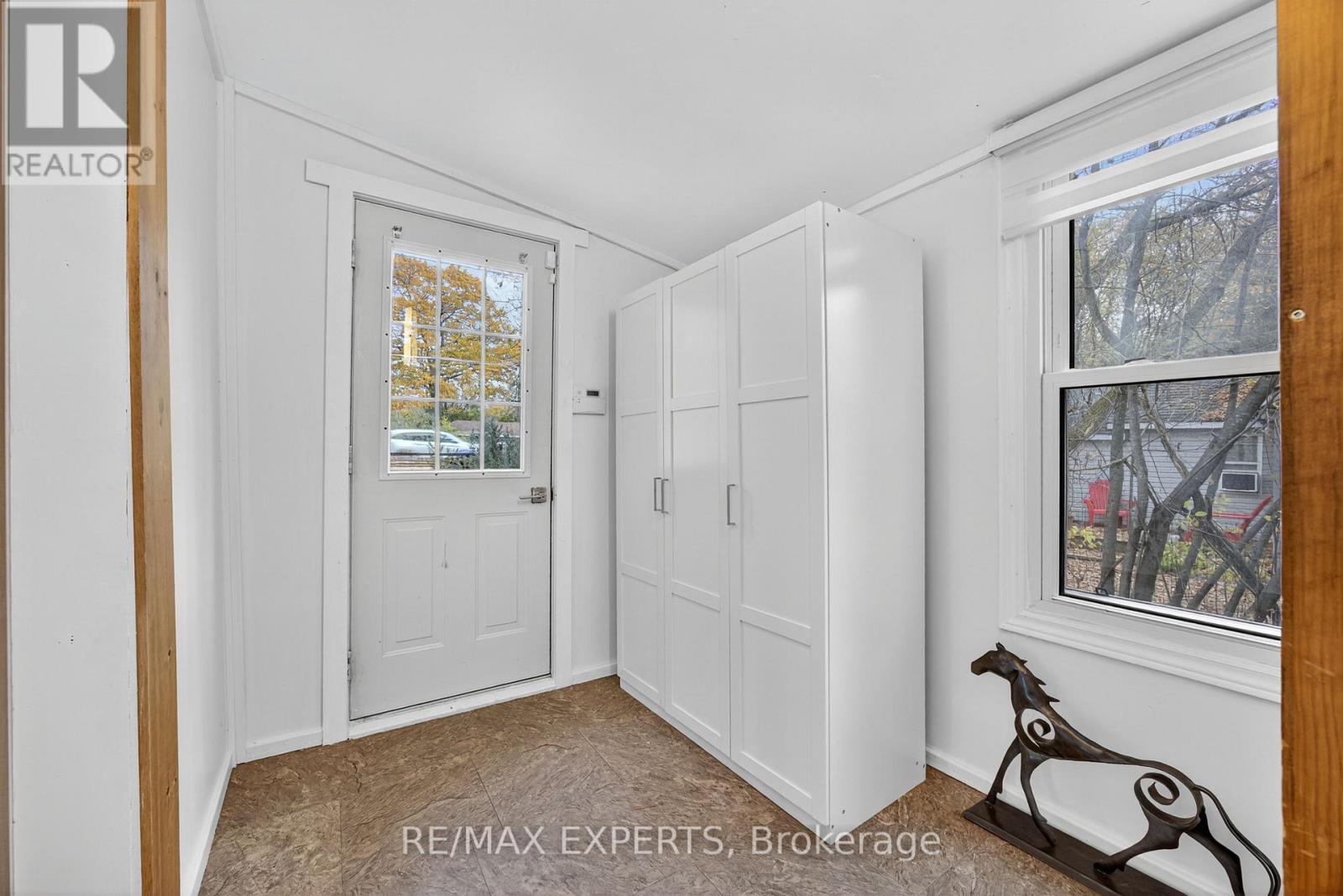 48 Sunnidale Road S, Wasaga Beach, Ontario  L9Z 2M5 - Photo 20 - S12537636