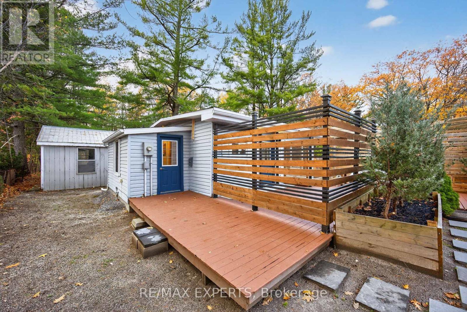 48 Sunnidale Road S, Wasaga Beach, Ontario  L9Z 2M5 - Photo 3 - S12537636