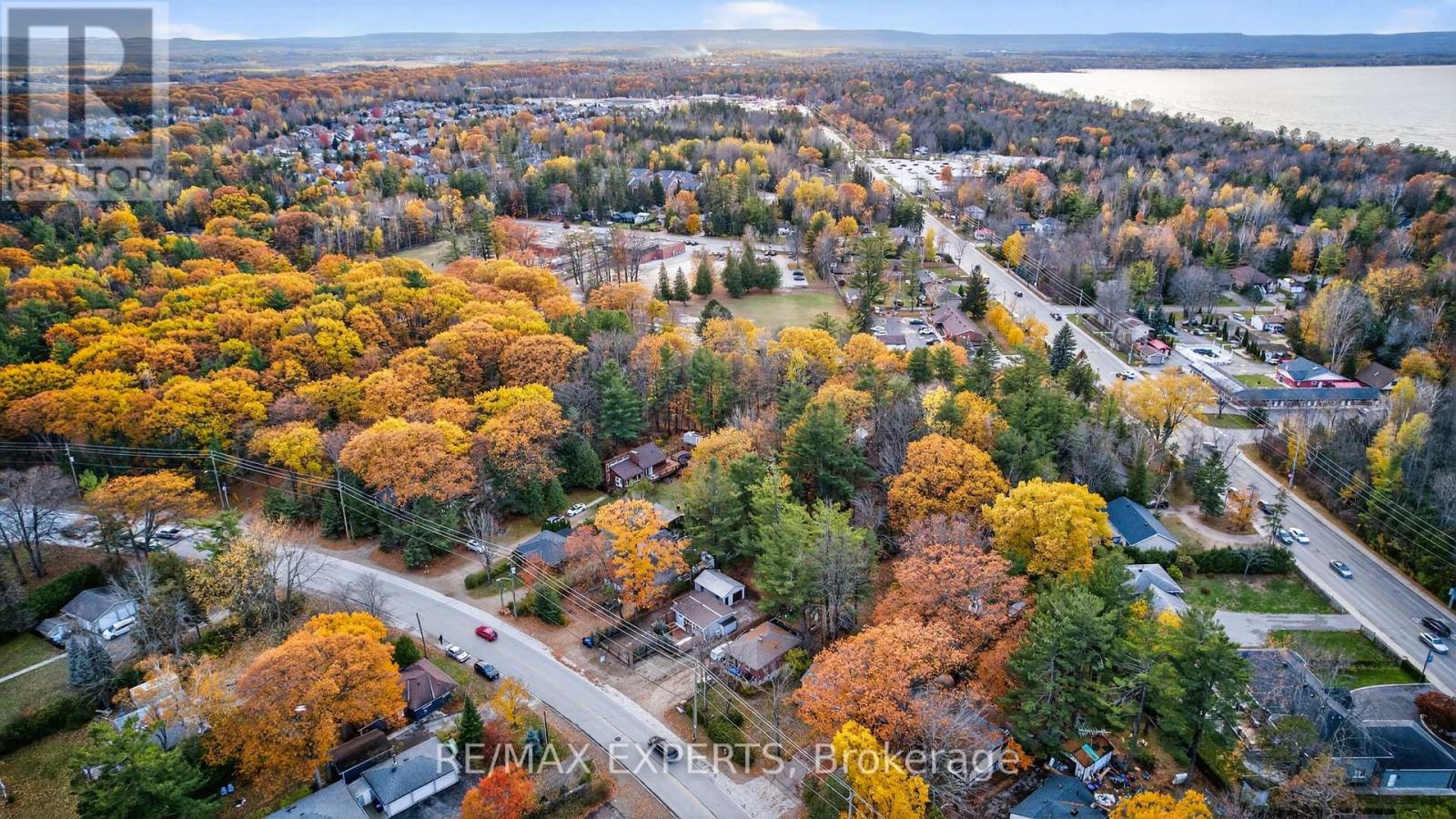 48 Sunnidale Road S, Wasaga Beach, Ontario  L9Z 2M5 - Photo 45 - S12537636