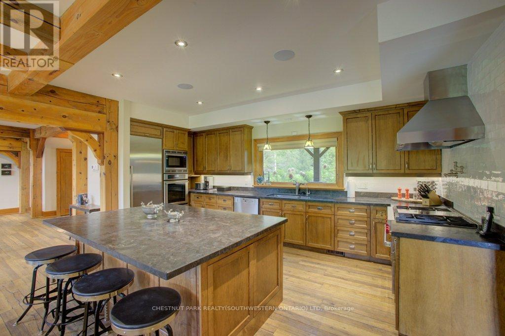 8429 Poplar Side Road, Clearview, Ontario  L9Y 3Y9 - Photo 12 - S12537646