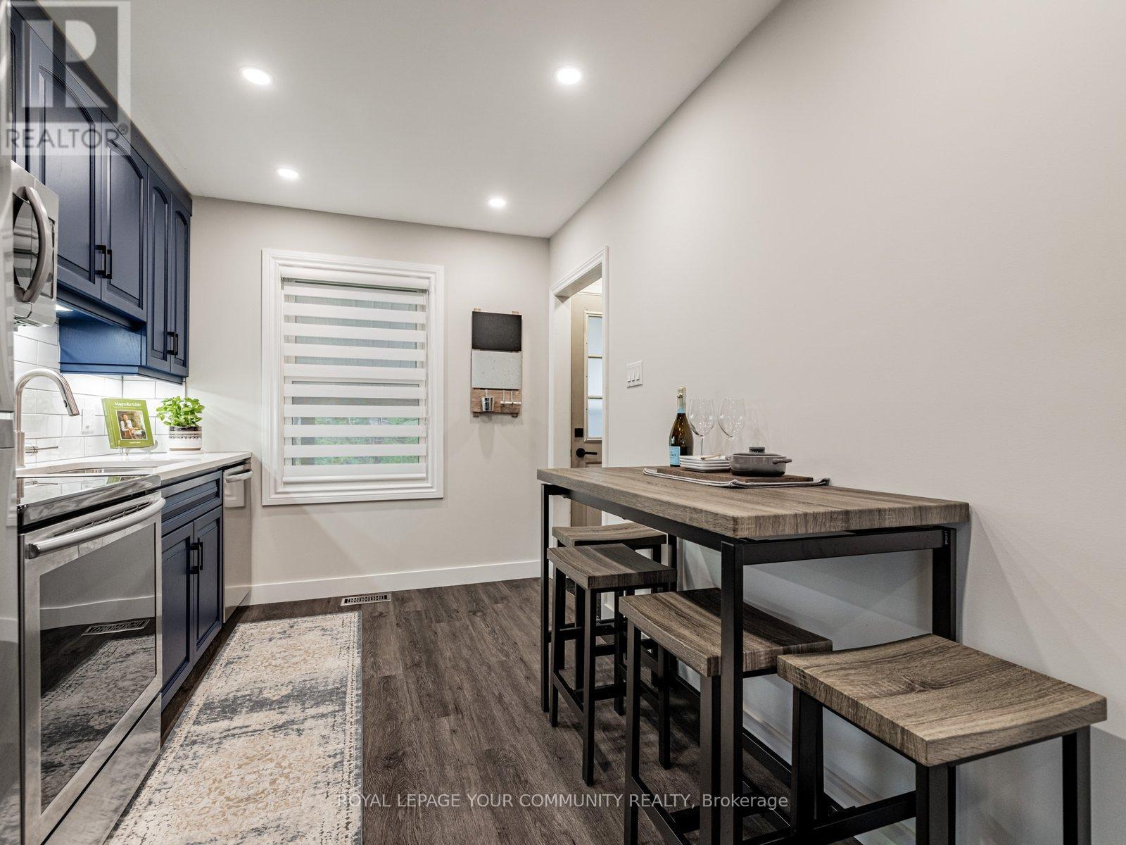 6 Newton Street, Barrie, Ontario L4M 3N3 - Photo 5 - S12532080