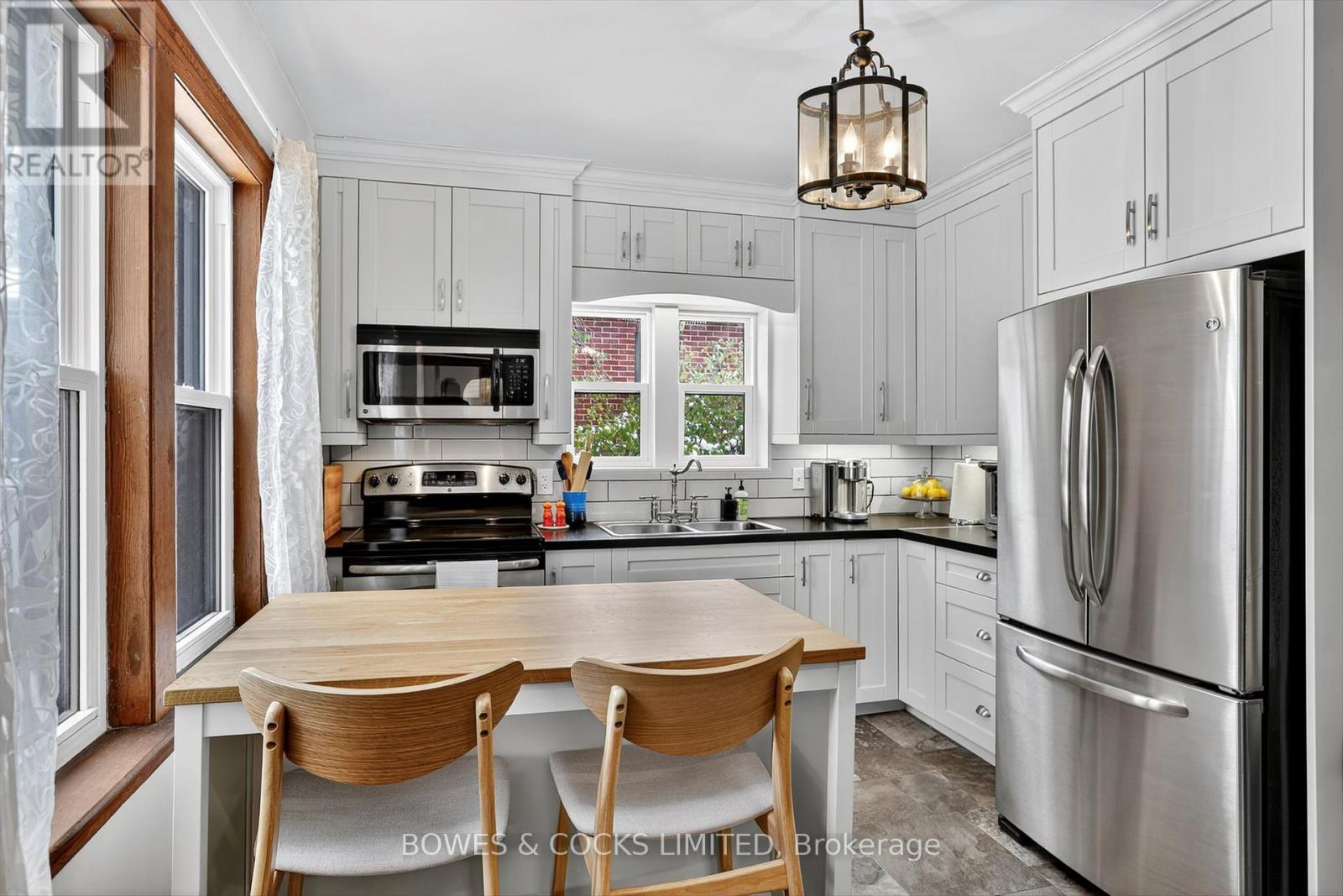 712 Bethune Street, Peterborough, Ontario  K9H 4A4 - Photo 12 - X12537778