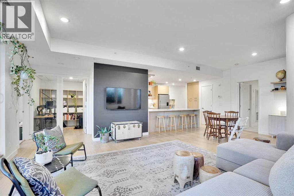 Property at 3, 88 9 Street NE image 4