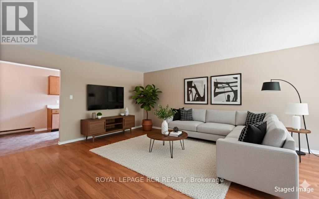 12 - 4 Cedar Drive, Orangeville, Ontario L9W 2X6 - Photo 7 - W12267737