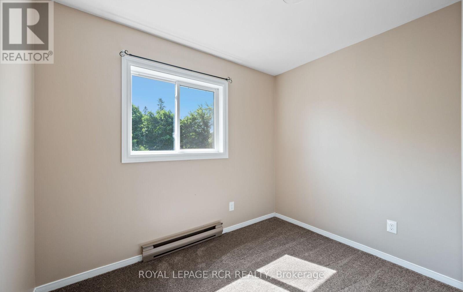 12 - 4 Cedar Drive, Orangeville, Ontario L9W 2X6 - Photo 25 - W12267737