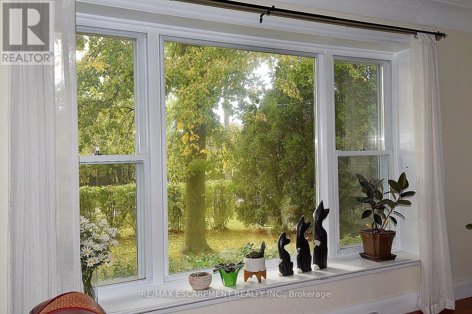 564 Evans Road, Hamilton, Ontario  L8B 0G7 - Photo 10 - X12503528