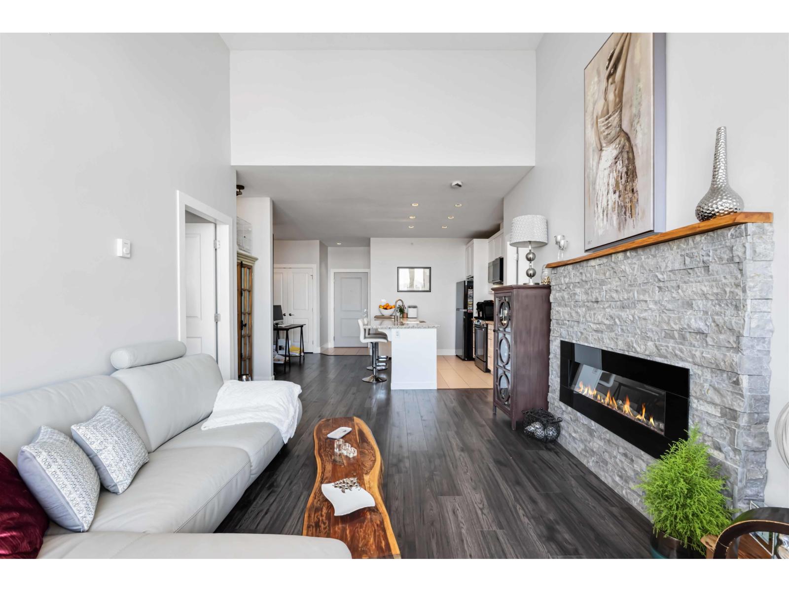 421 2970 King George Boulevard, Surrey, British Columbia  V4P 0E6 - Photo 10 - R3066349