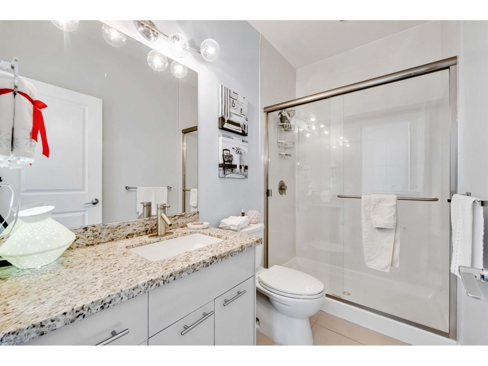 421 2970 King George Boulevard, Surrey, British Columbia  V4P 0E6 - Photo 21 - R3066349