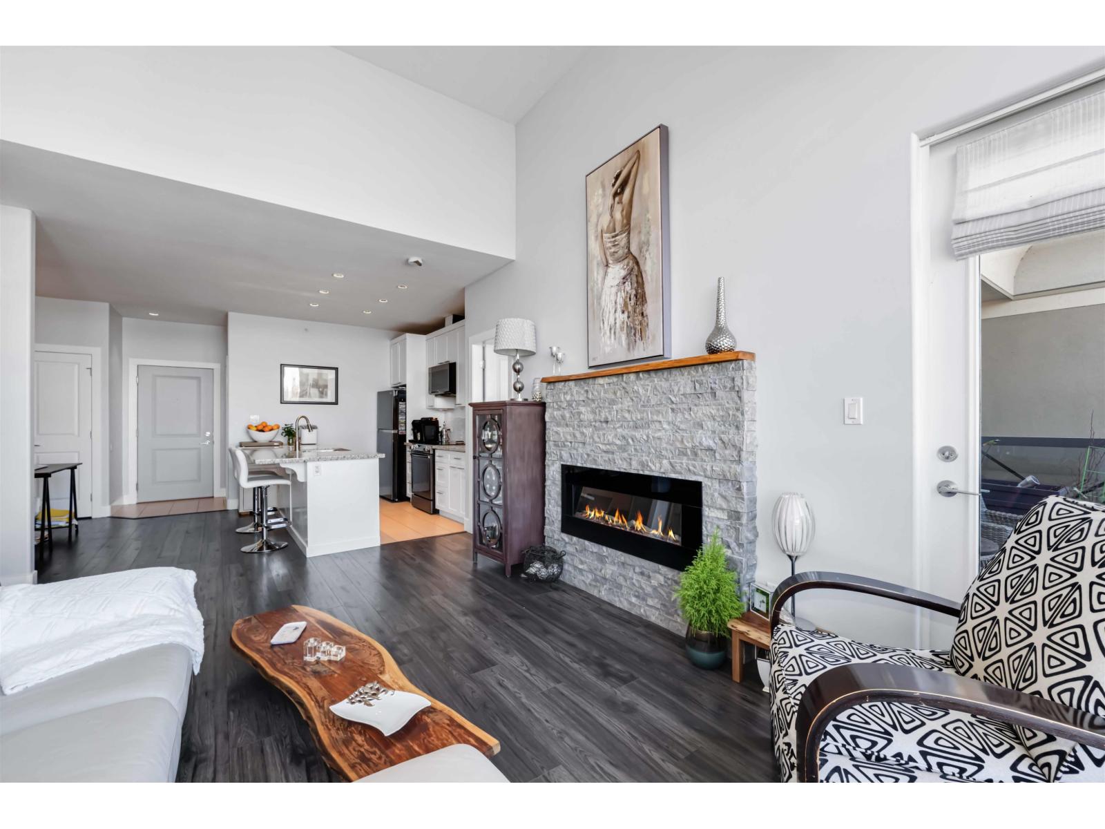 421 2970 King George Boulevard, Surrey, British Columbia  V4P 0E6 - Photo 11 - R3066349