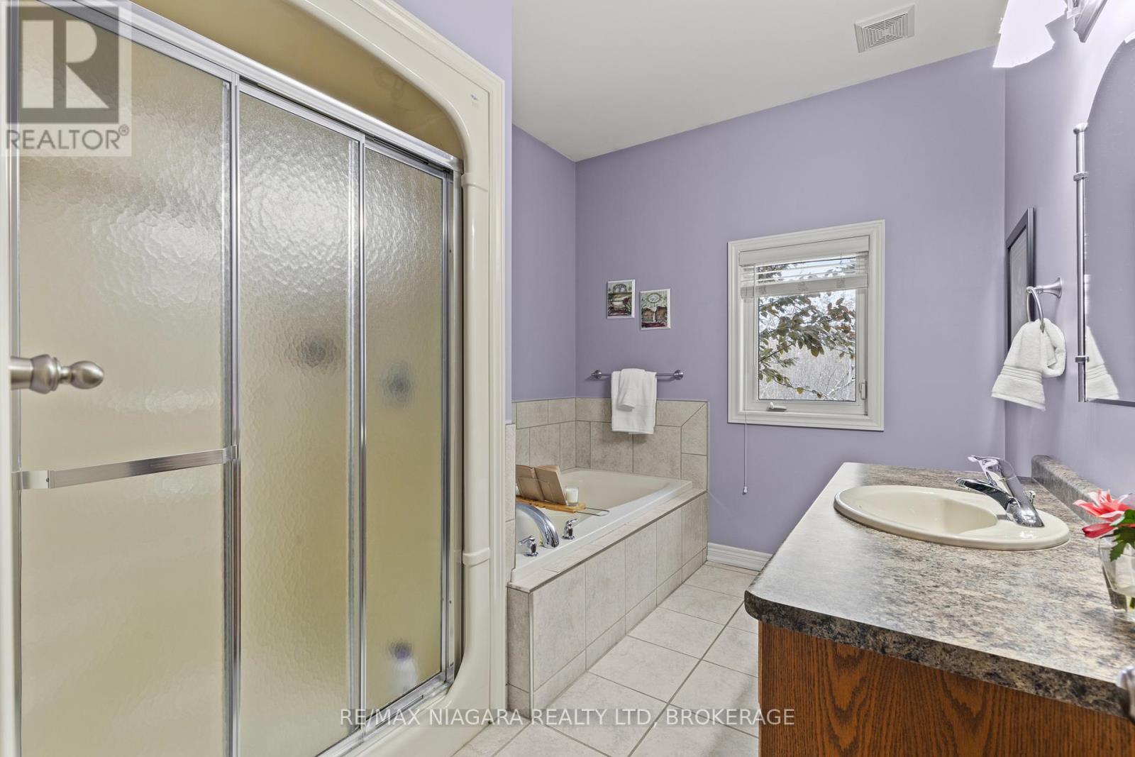 194 Hillsdale Road, Welland, Ontario  L3C 7M4 - Photo 25 - X12458081