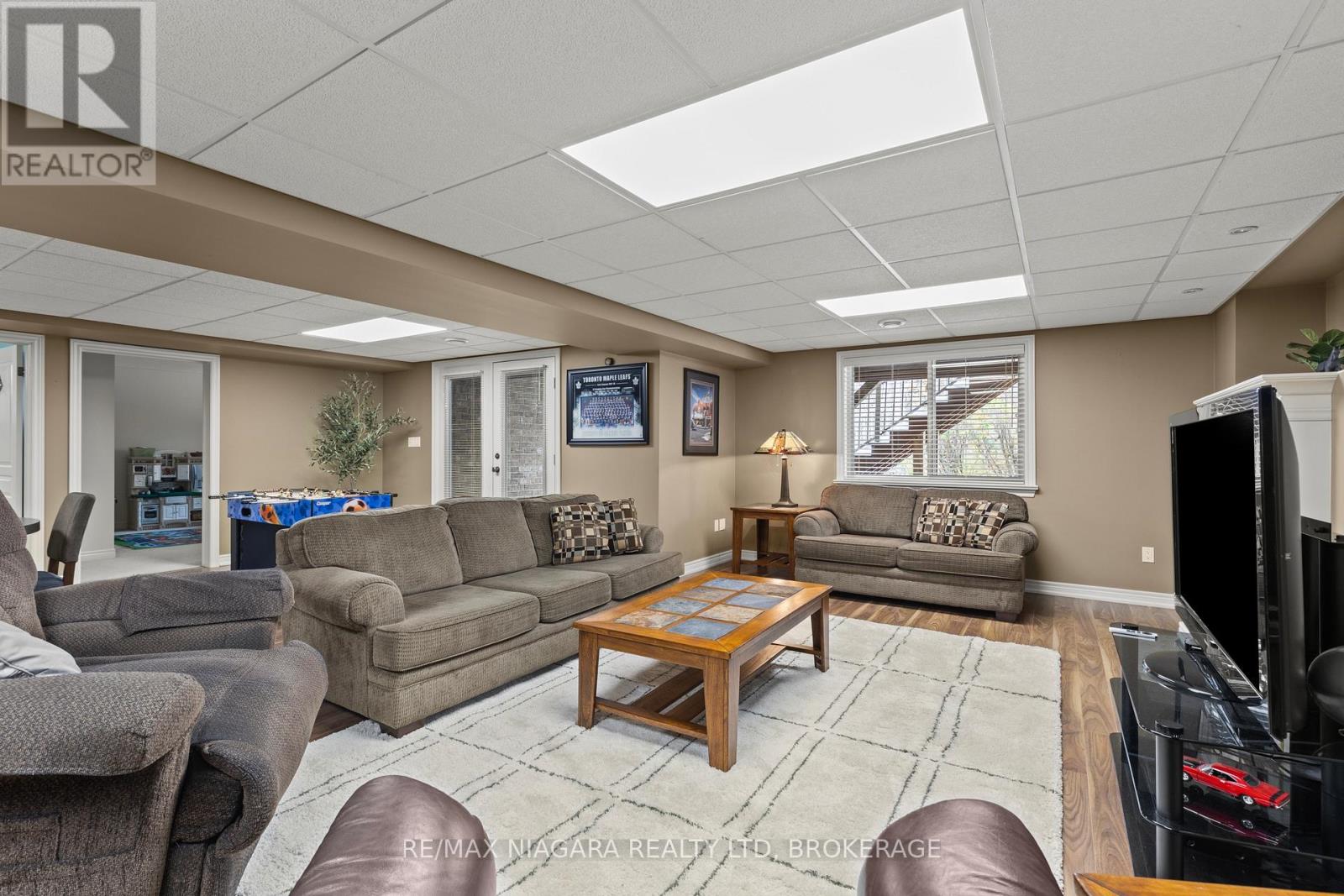 194 Hillsdale Road, Welland, Ontario  L3C 7M4 - Photo 35 - X12458081