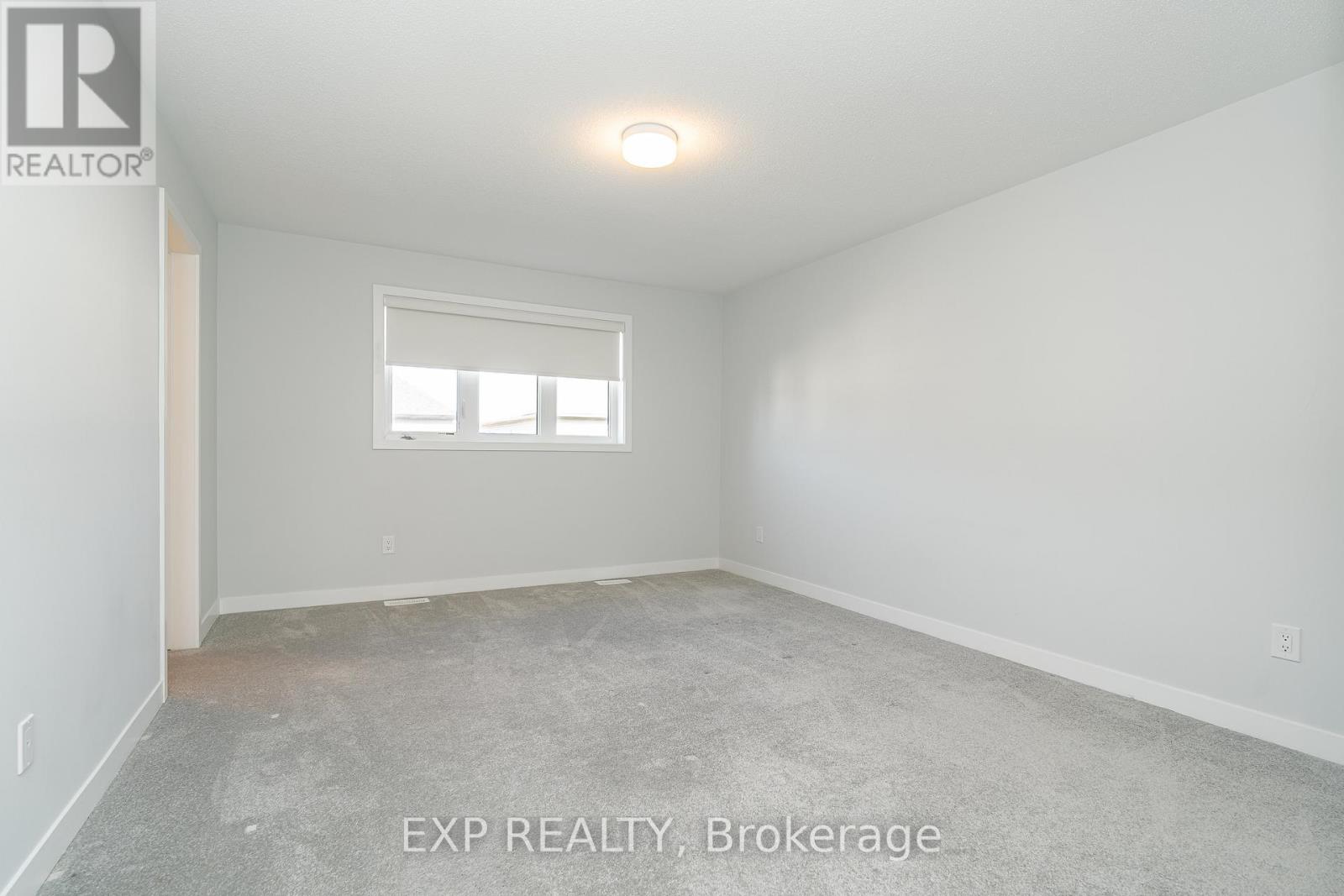 770 Derreen Avenue, Ottawa, Ontario  K2S 2Z1 - Photo 15 - X12537856