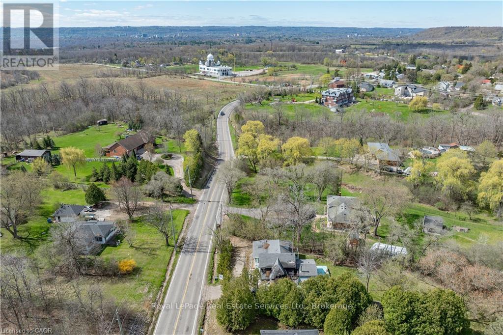 701 York Road, Hamilton, Ontario L9H 5W9 - Photo 3 - X12537794