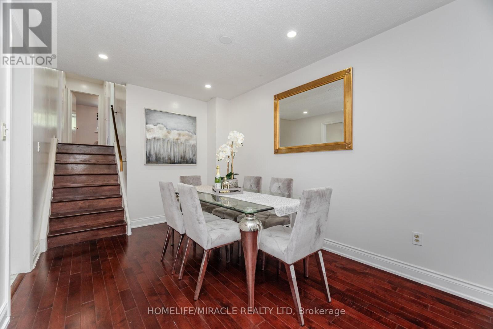 764 Eaglemount Crescent, Mississauga, Ontario  L5C 1N9 - Photo 14 - W12537472