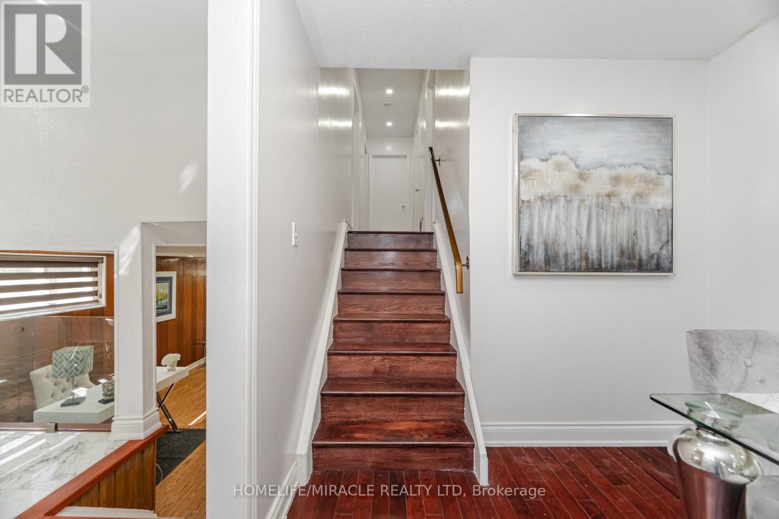 764 Eaglemount Crescent, Mississauga, Ontario  L5C 1N9 - Photo 23 - W12537472