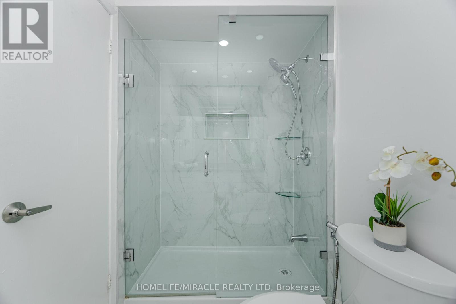 764 Eaglemount Crescent, Mississauga, Ontario  L5C 1N9 - Photo 31 - W12537472