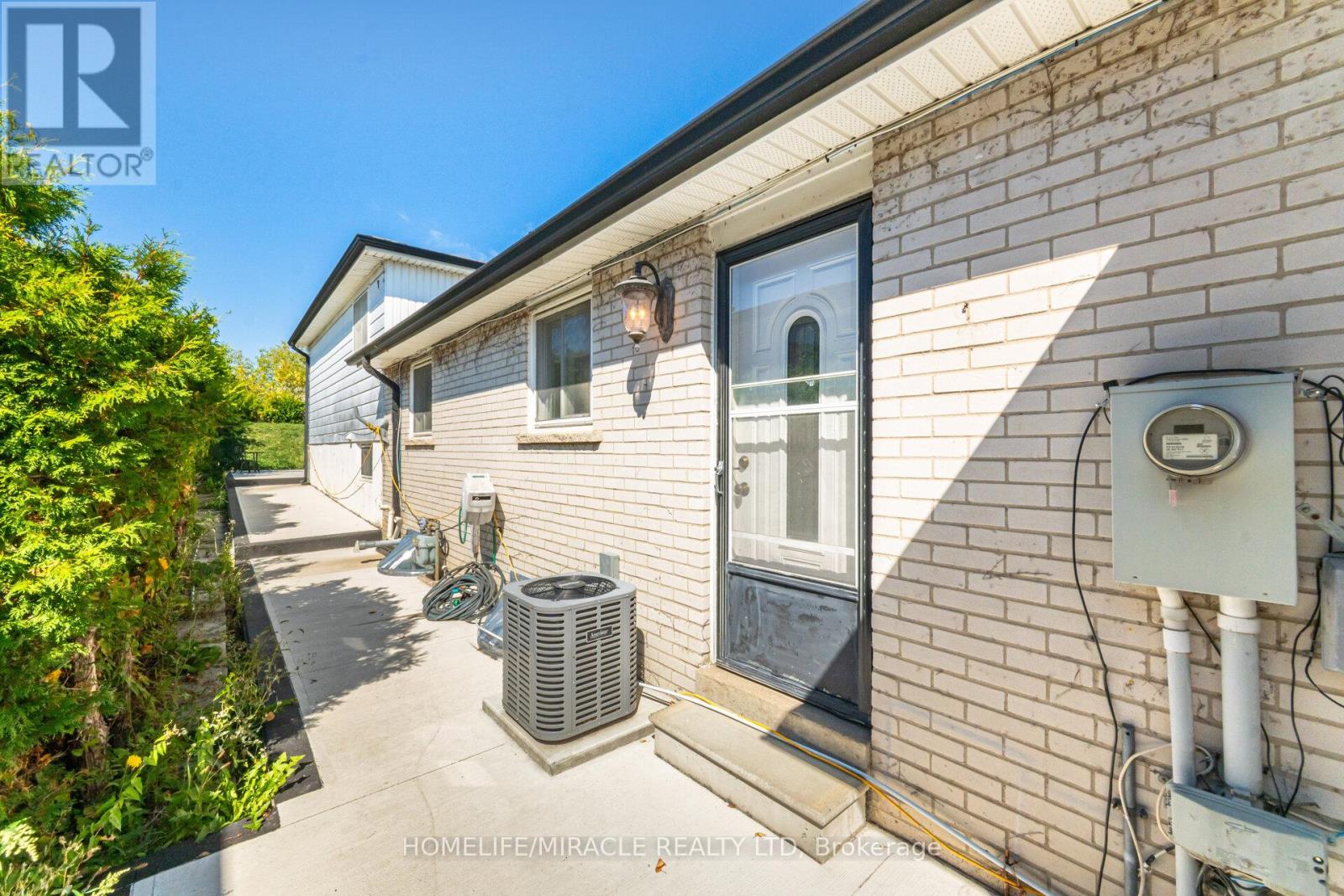 764 Eaglemount Crescent, Mississauga, Ontario  L5C 1N9 - Photo 44 - W12537472