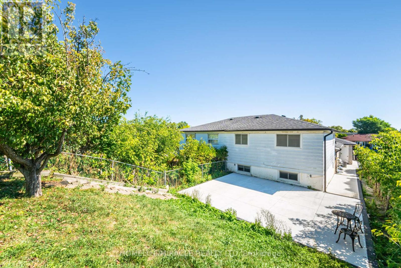 764 Eaglemount Crescent, Mississauga, Ontario  L5C 1N9 - Photo 47 - W12537472