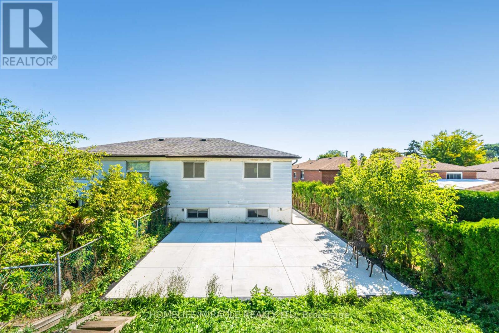 764 Eaglemount Crescent, Mississauga, Ontario  L5C 1N9 - Photo 48 - W12537472