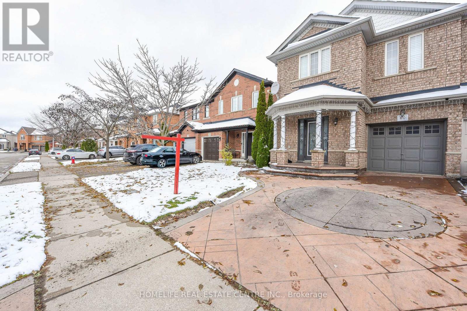 60 Ferncastle Crescent, Brampton, Ontario  L7A 3P3 - Photo 3 - W12537486