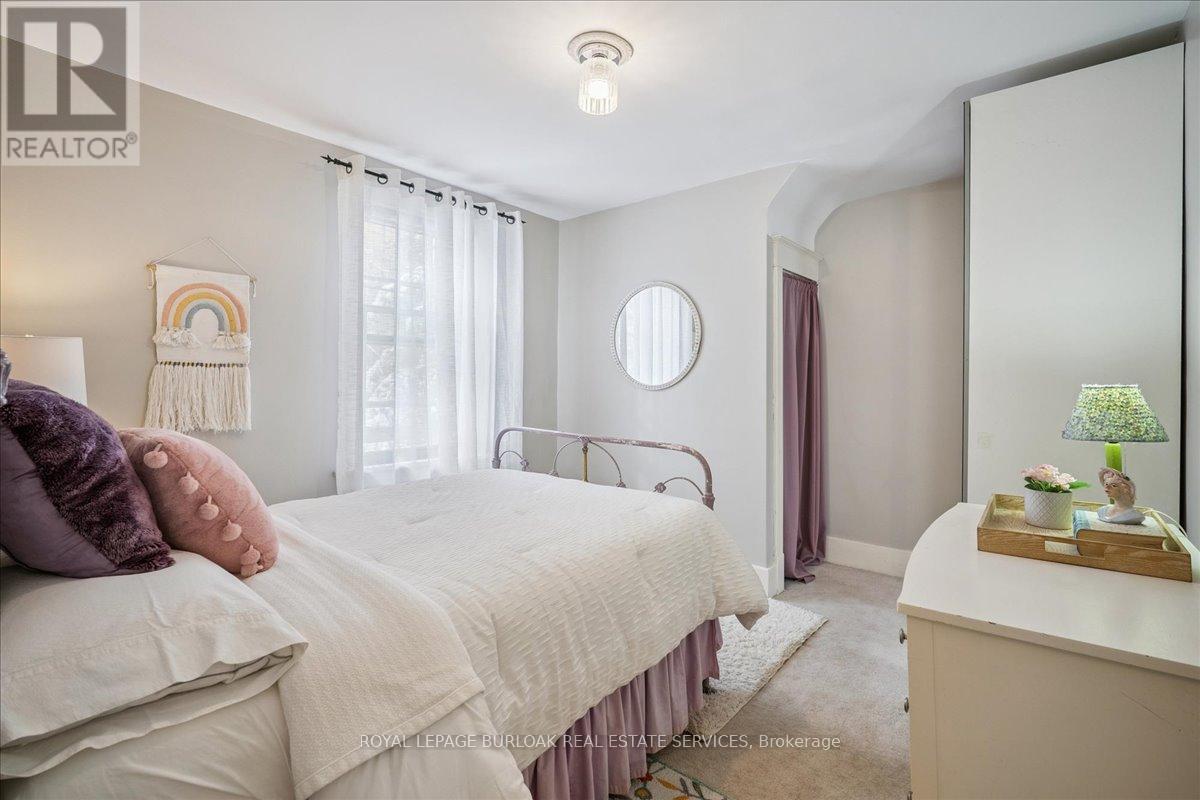 263 Hart Avenue, Burlington, Ontario  L7N 1P3 - Photo 18 - W12537490