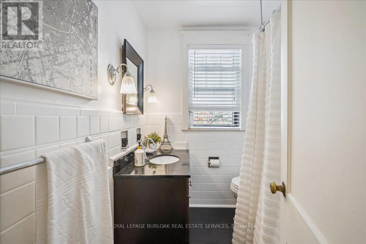 263 Hart Avenue, Burlington, Ontario  L7N 1P3 - Photo 20 - W12537490